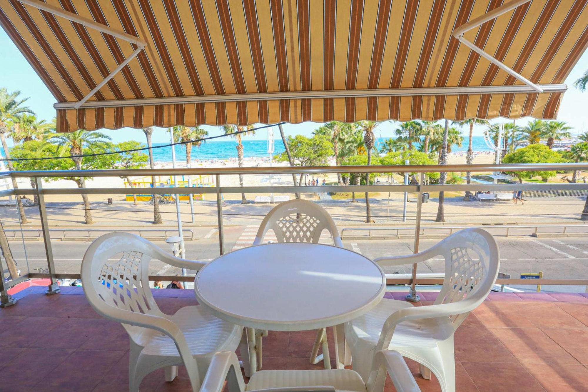 Xaloc Only Families Cambrils Exterior foto